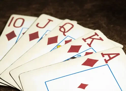 Luật chơi cơ bản của poker là gì? Thông tin chi tiết về game này Luật chơi cơ bản của poker là gì? Thông tin chi tiết về game này